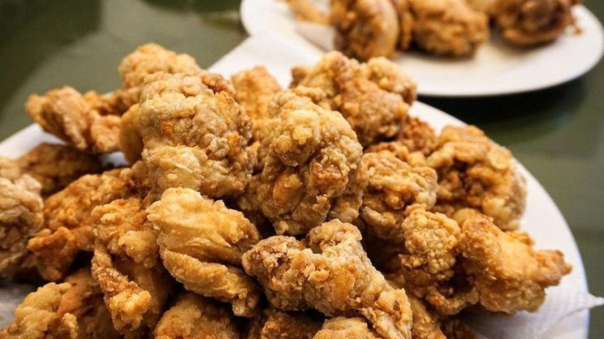 ayam goreng telur