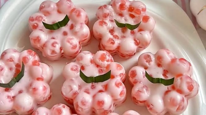 Kue Cantik Manis Hunkwe & Sago Pearl Cake,