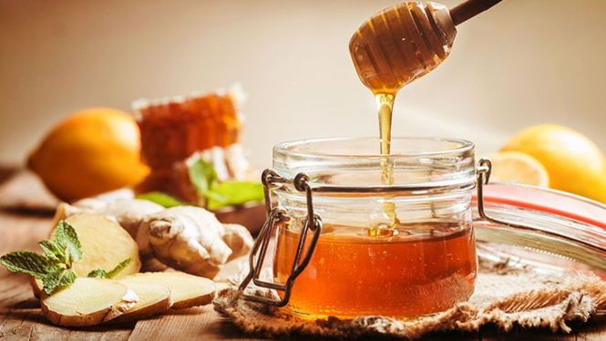 madu mentah, lemon, rempah-rempah