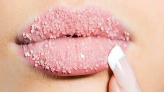 Eksfoliasi bibir