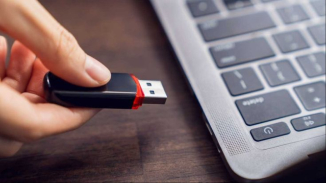Cara mengatasi flashdisk tidak terdeteksi laptop