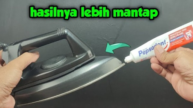 Cara Mudah Membersihkan Setrika Berkerak