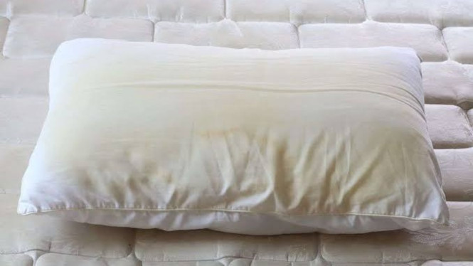 Bantal menguning