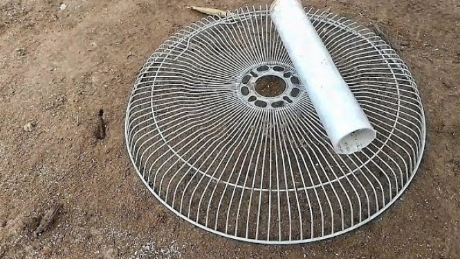 Ubah Tutup Kipas Angin Rusak Jadi Alat Pembersih