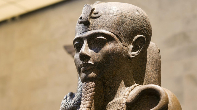 Patung Tutankhamun