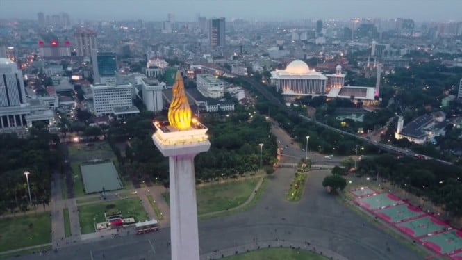 Monas