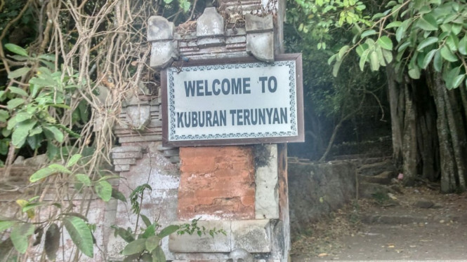 Deretan Pemakaman Unik