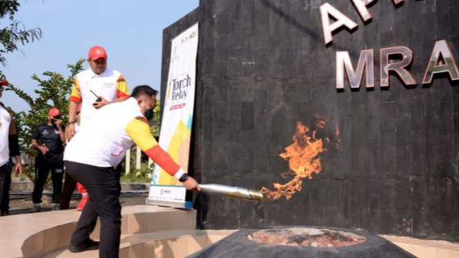 Api Abadi Mrapen yang Menyala Ratusan Tahun, Tak Pernah Padam Sejak ...