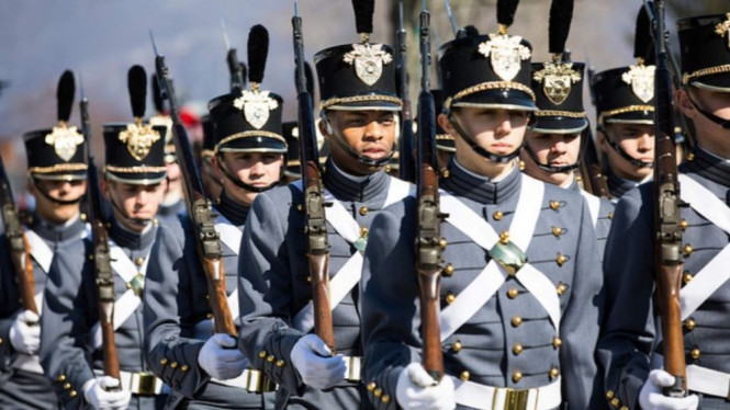 Akademi Militer Terbaik