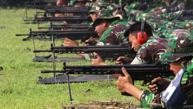 Latihan Militer