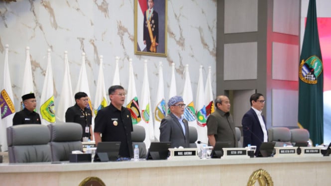 DPRD Jabar Targetkan Pembahasan Ranperda P2APBD 2025 Rampung Sesuai Jadwal