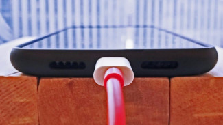 Jangan Buru Buru Ganti Charger, HP Tidak Mengisi Daya Bisa Karena Masalah Sepele Ini