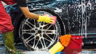 4 Kesalahan Cuci Mobil di Rumah yang Bikin Cat Cepat Kusam, Simak Cara yang Benar Beikut Ini!