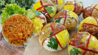 Resep Nasi Bom Ayam Suwir Rendang, Ide Jualan Murah yang Diserbu Pembeli!