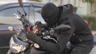 Ampuh! 5 Cara Mengamankan Motor dari Pencurian Pakai Bahan Rumahan