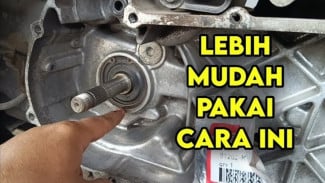 Cara Mudah Ganti Seal As Kruk Pakai Tang Sirlip, Anti Ribet dan Cepat Selesai