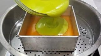 Kue Ongol Ongol Ubi Madu Kenyal Legit Ini Bisa Jadi 30 Potong, Resepnya Mudah Banget
