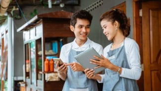 Jualan Lagi Sepi Pembeli? Jangan Panik Dulu, Coba 6 Strategi Jitu Ini Agar Bisnis UMKM Kamu Bertahan!