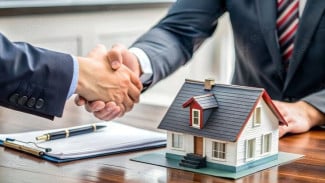 Teman Kamu Bisa Beli Rumah di Usia 27, Kamu Kok Belum? Ini Bedanya