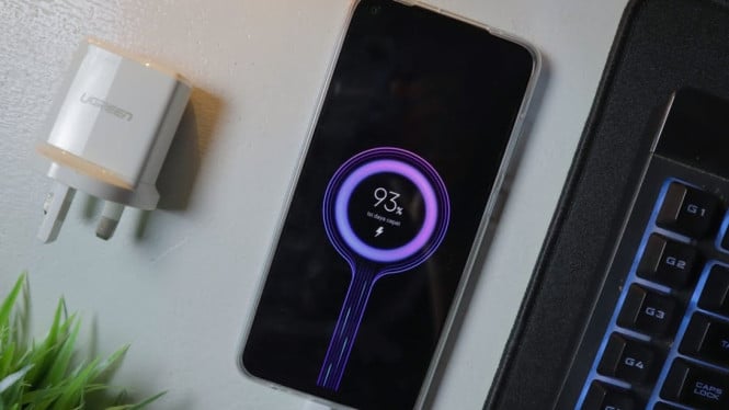 Cara Mengecas HP Android yang Benar