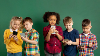Di Balik Gemerlap Dunia Digital, Ada Ancaman Tak Terduga yang Bisa Mengubah Hidup Anak