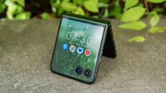 Unik! 5 Fitur Menarik di Moto Razr 60 2025 yang Tidak Dimiliki HP Flip Lain