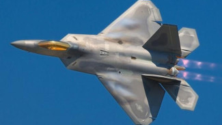 F-22, B-52 hingga USS Lincoln: Teknologi Tempur Tercanggih AS Dikerahkan Hadapi Iran
