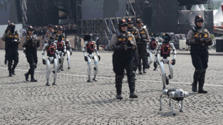 Robot Anjing di HUT Bhayangkara Capai Rp3 Miliar Per Unit, Warganet: Di Marketplace Cuma Rp30 Jutaan!