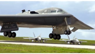 Misi Siluman 37 Jam Tanpa Terdeteksi! Ini Teknologi Canggih Pesawt B-2 Bomber yang Hantam Nuklir Iran