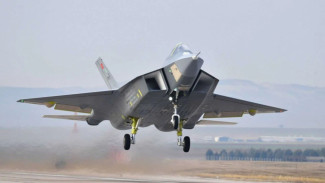 Perbandingan Jet Tempur Terbaru Indonesia KAAN vs F-35 AS, Lebih Canggih Mana?