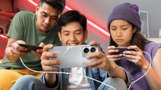 Realme 14 Series 5G bikin Kamu Auto Sultan di MLBB dan Honor of Kings, Speknya Enggak Ngotak