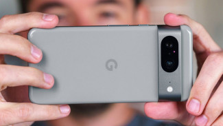 7 HP Google Pixel Murah dan Terbaik 2025: RAM 12GB, Layar OLED LTPO 120Hz!