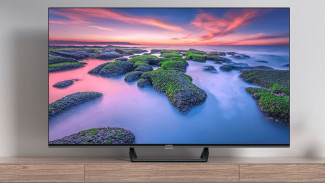 5 Rekomendasi Smart TV 43 Inch Terbaik 2025: Tipis, Elegan, Cocok untuk Streaming Netflix