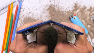 Samsung Galaxy Z Fold 7 Diuji Sadis! Dari Debu, Goresan, sampai Tekukan Paksa, Hasilnya Bikin Sulit Percaya