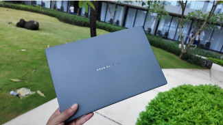 Asus Zenbook A14: Baterai Awet 4 Hari, Beratnya Cuma 880 Gram!