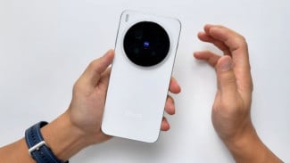 Spesifikasi Lengkap Vivo X300 Pro: Kamera 200 MP Zeiss, Chipset Dimensity 9500, RAM 16GB!