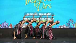 Ketika Teknologi dan Tradisi Berjalan Berdampingan