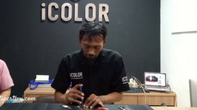 Servis iPhone di icolor
