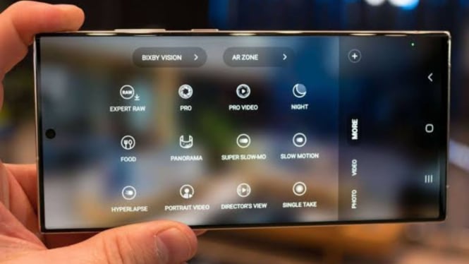 Ilustrasi fitur kamera pro di HP Samsung
