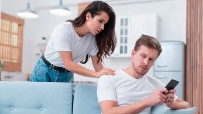10 Aplikasi di HP Ini Bisa Jadi Tanda Pasangan Selingkuh Diam-Diam