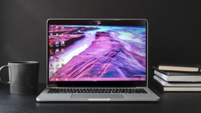 Ilustrasi laptop