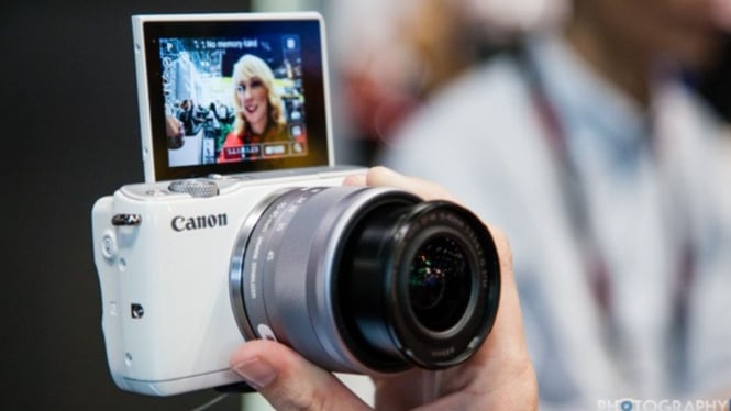 Canon EOS M10