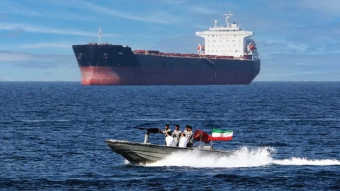 Kapal minyak di Selat Hormuz
