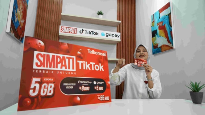 Kartu Simpati dari Telkomsel.