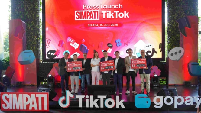 Kerja sama Telkomsel, TikTok dan Gopay.