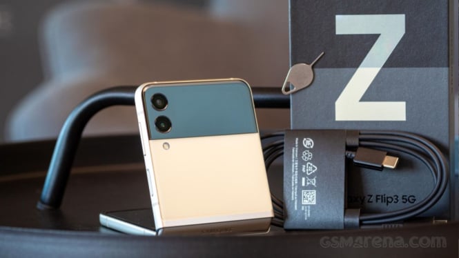 Samsung Galaxy Z Flip 3
