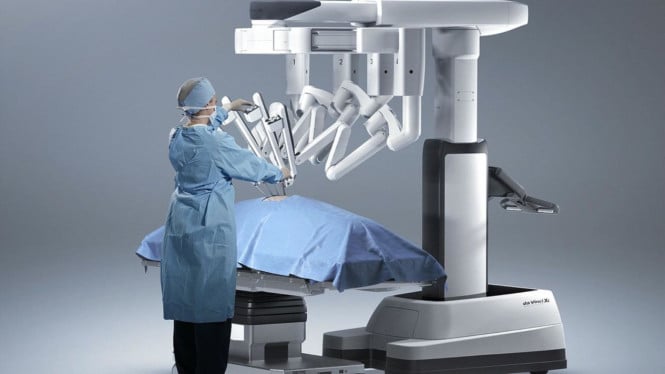 Metode bedah robotik dengan alat Da Vinci Xi