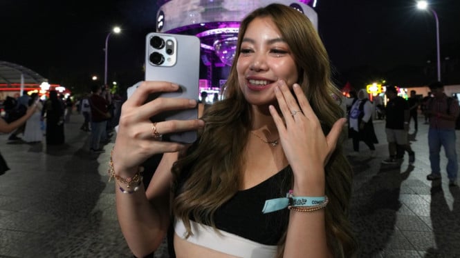 Fast Charging SUPERVOOC 45W dan Layar AMOLED 120Hz!