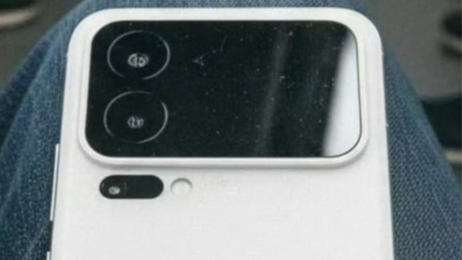 Xiaomi 16 Pro Max punya layar kedua