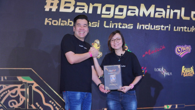 Wakil Menteri Ekonomi dan Kreatif Irene Umar (kanan).
